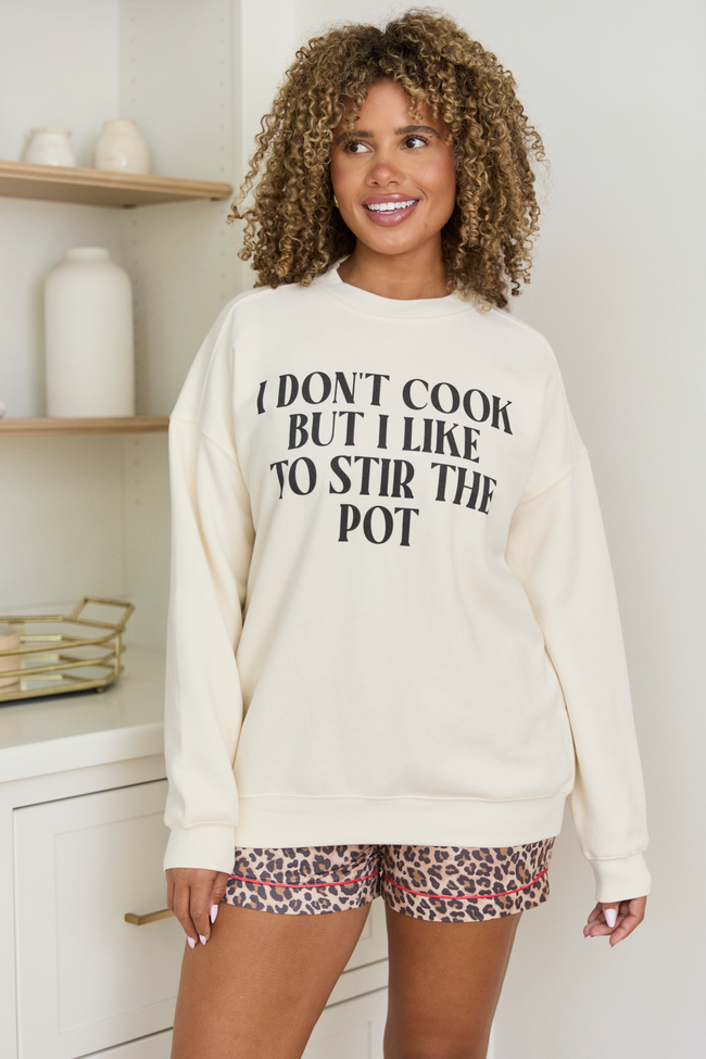I Don’t Cook Cream Graphic Sweatshirt