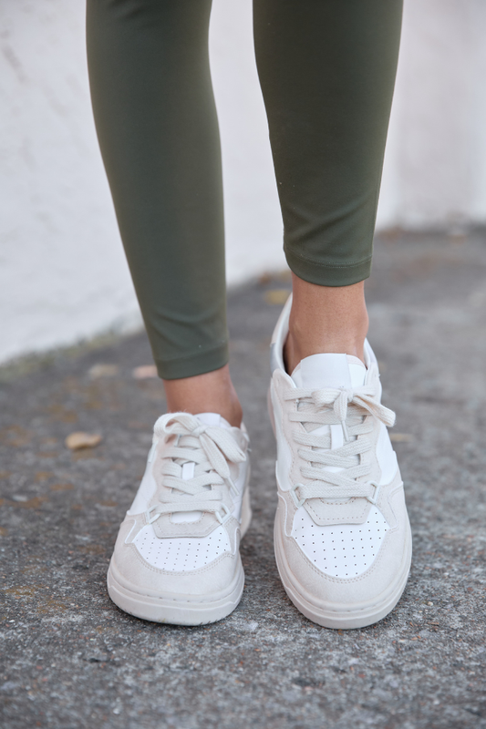 Paige Beige Sneakers