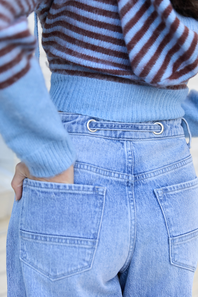 Juno Mid Rise Barrel Jeans