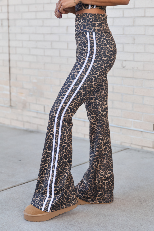 Daily Dash Leopard Flare Leggings